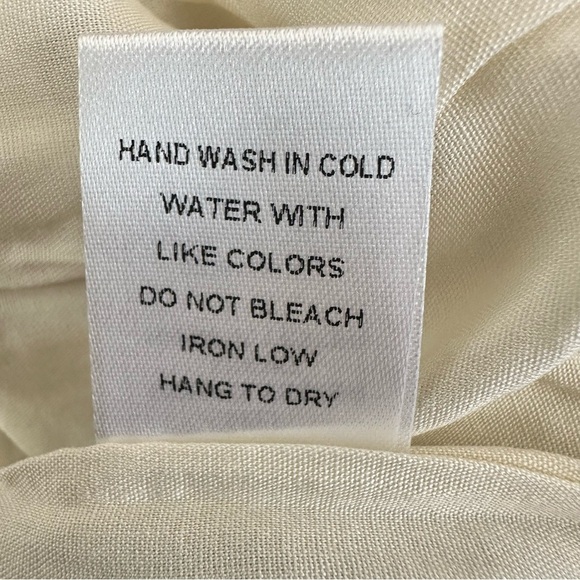 Luxxel Floral Blue and Cream Wide-Leg Shirt and Pant Set. Size M - Picture 12 of 12